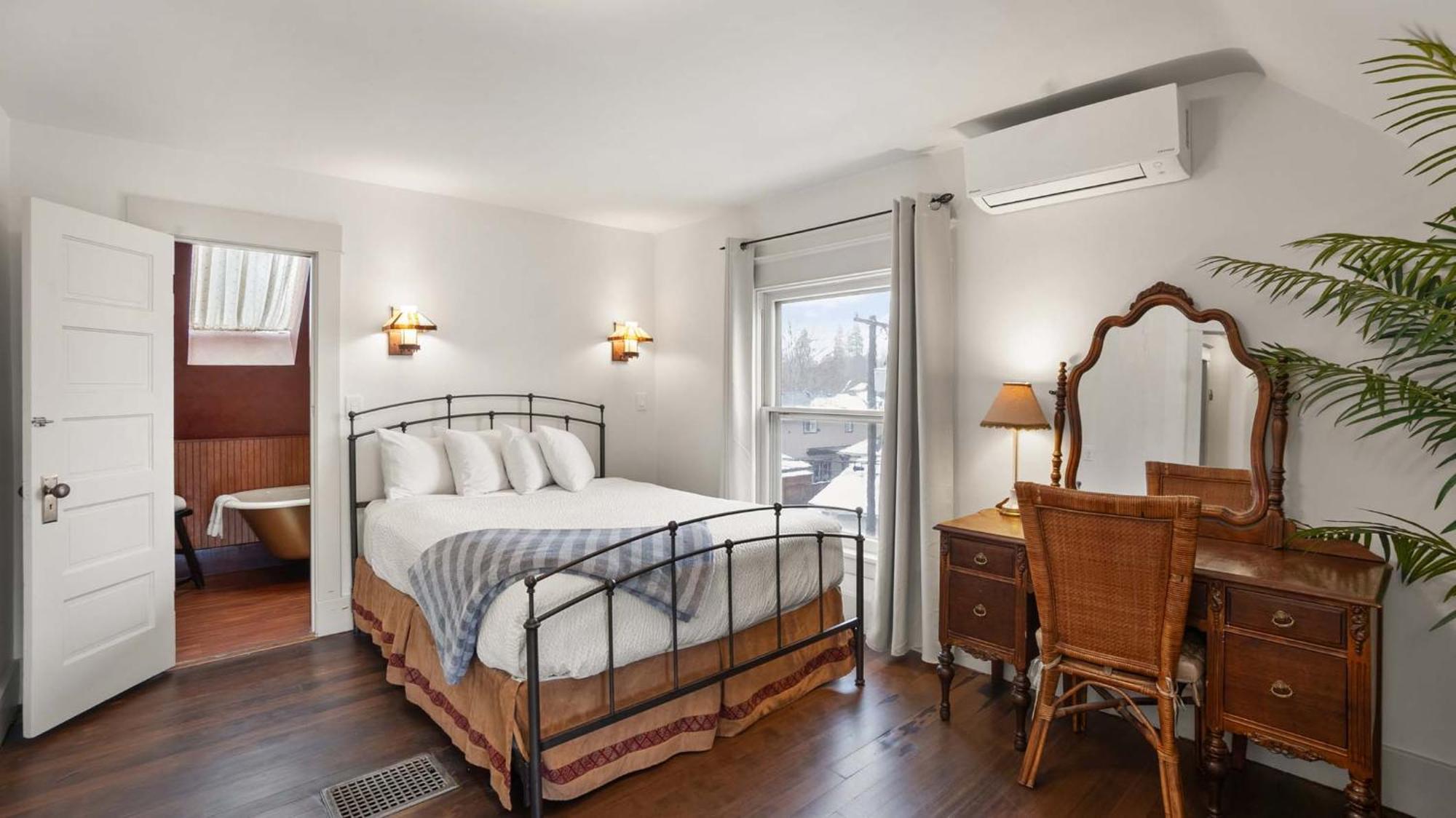Greenbriar Inn 科达伦 外观 照片