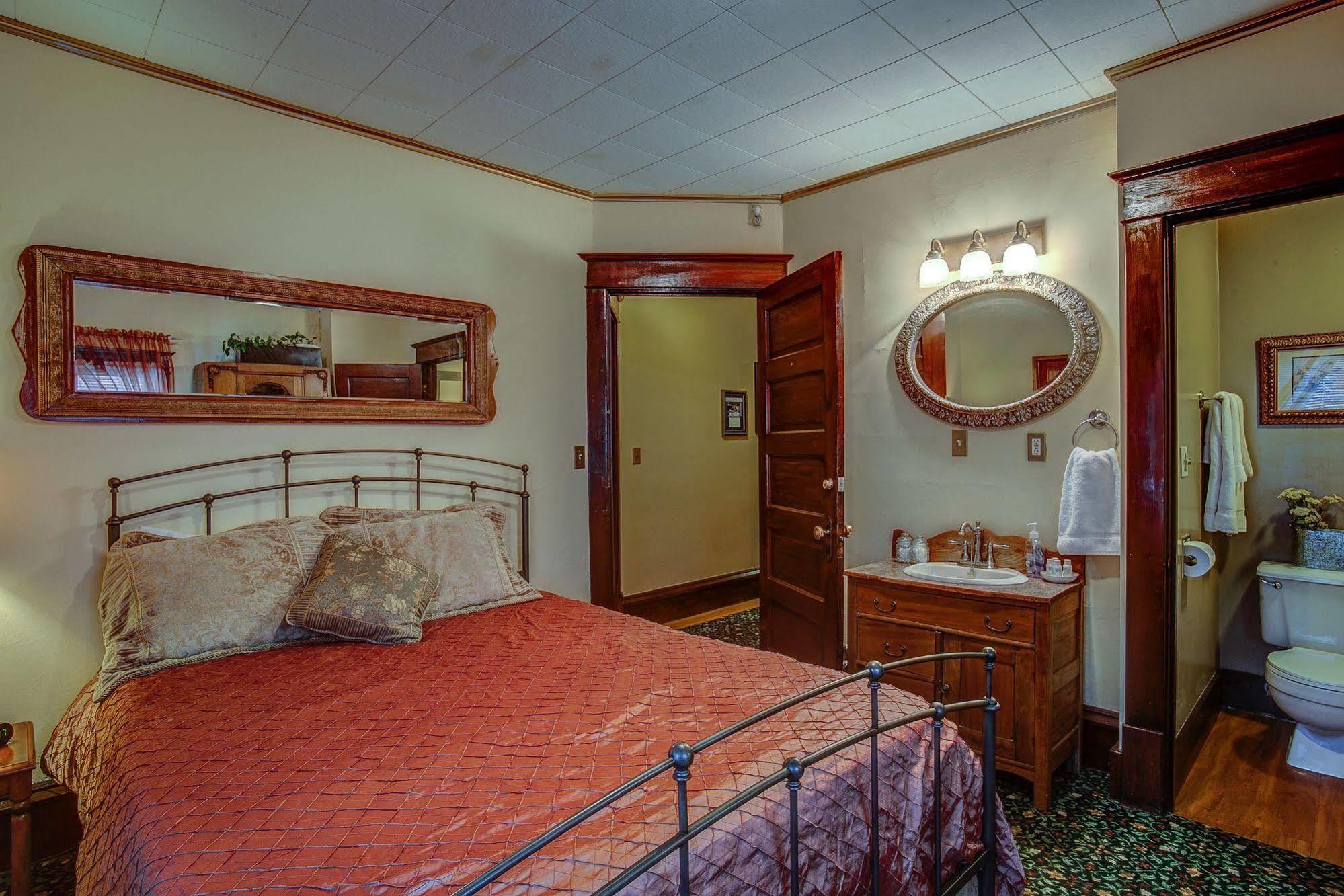 Greenbriar Inn 科达伦 外观 照片